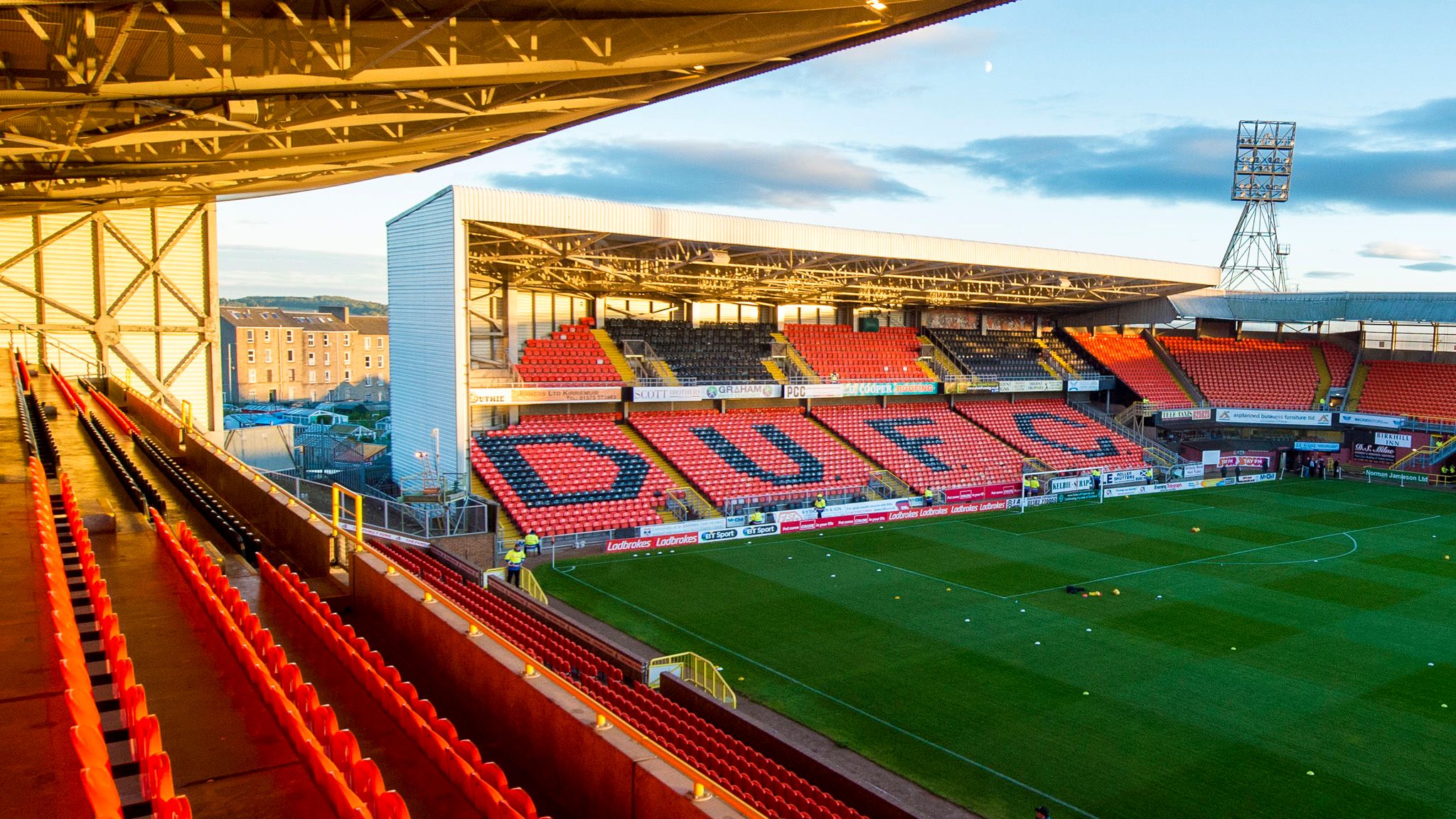 Key Dundee United Defender Set to Sign New Contract After Summer Transfer Interest